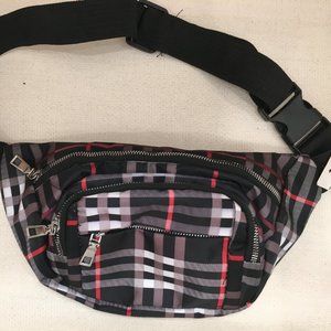 Burberry vibe NWT Fanny Pack